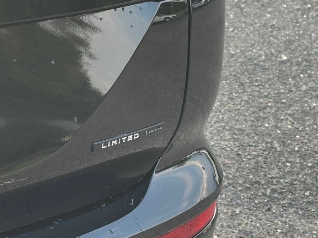 2026 Mitsubishi Outlander LE