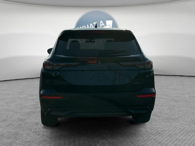 2026 Mitsubishi Outlander LE