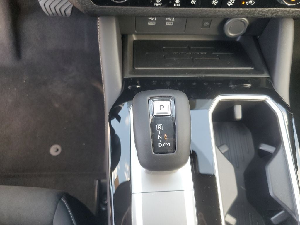2026 Mitsubishi Outlander LE