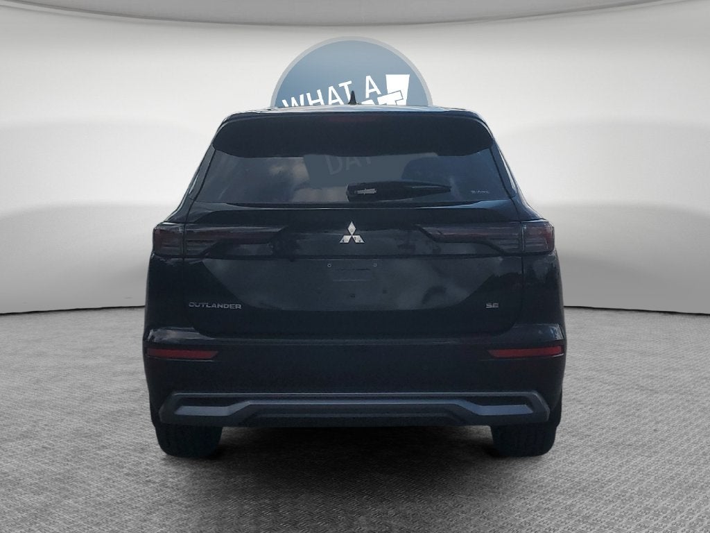 2026 Mitsubishi Outlander SE