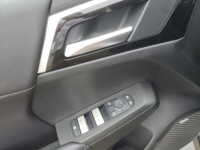 2026 Mitsubishi Outlander LE