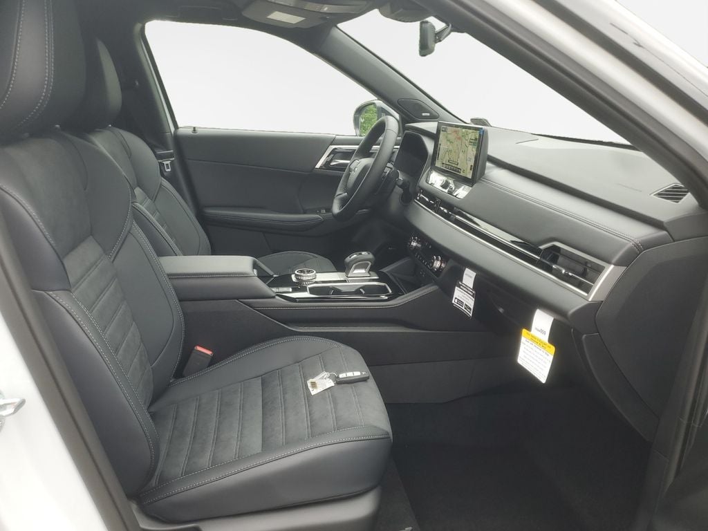 2026 Mitsubishi Outlander LE