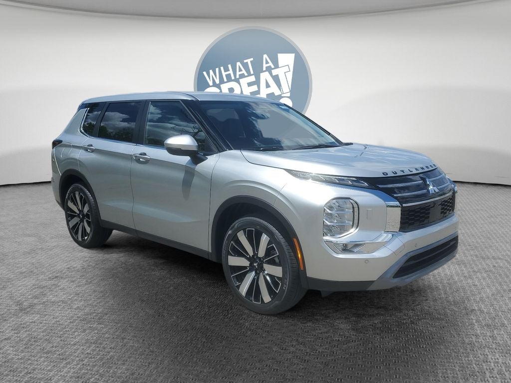 2026 Mitsubishi Outlander SE