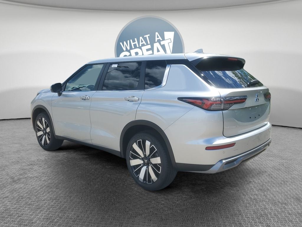 2026 Mitsubishi Outlander SE