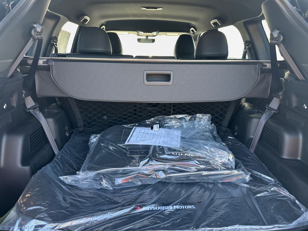 2026 Mitsubishi Outlander LE