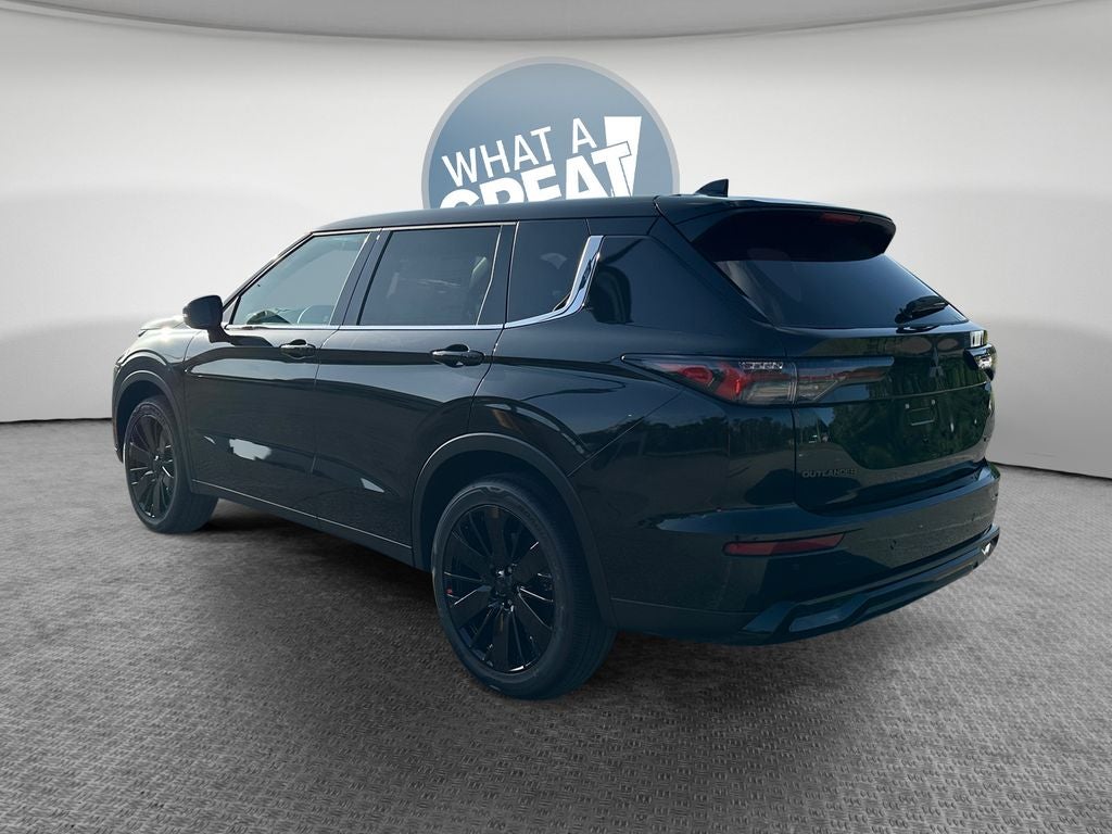 2026 Mitsubishi Outlander LE