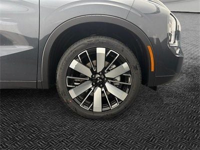 2026 Mitsubishi Outlander Base