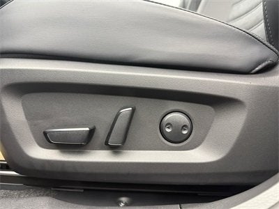 2026 Mitsubishi Outlander Base