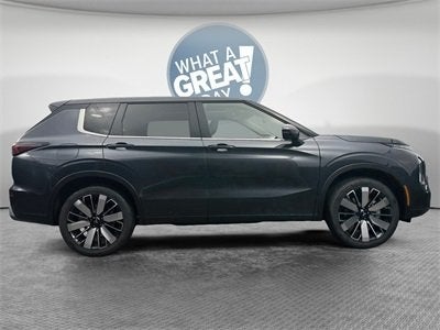 2026 Mitsubishi Outlander Base