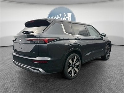 2026 Mitsubishi Outlander Base