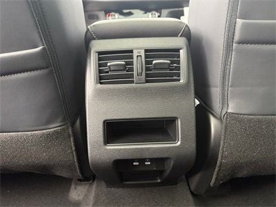 2026 Mitsubishi Outlander Base