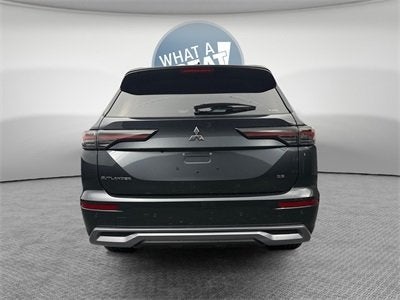 2026 Mitsubishi Outlander Base