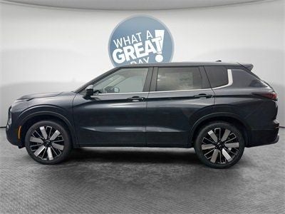 2026 Mitsubishi Outlander Base