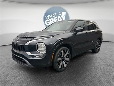 2026 Mitsubishi Outlander Base