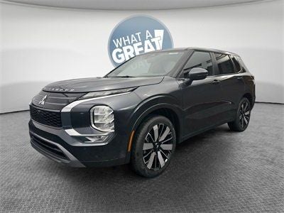 2026 Mitsubishi Outlander Base