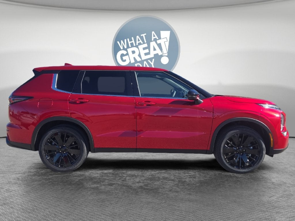 2026 Mitsubishi Outlander LE