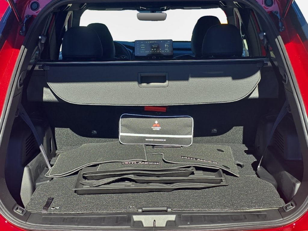 2026 Mitsubishi Outlander LE
