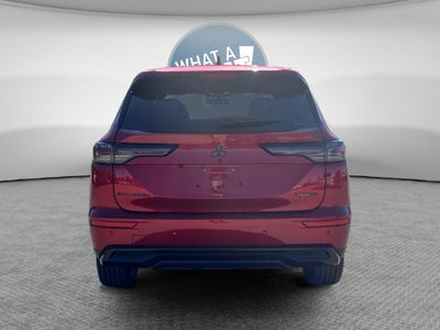 2026 Mitsubishi Outlander LE