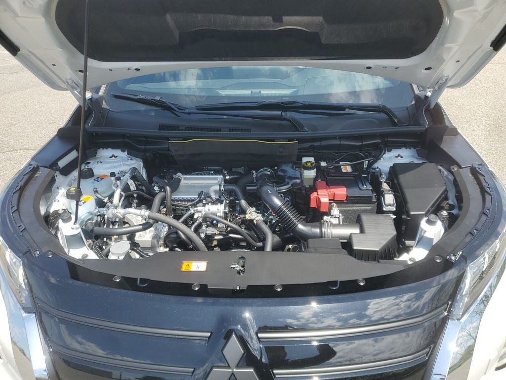 2026 Mitsubishi Outlander LE