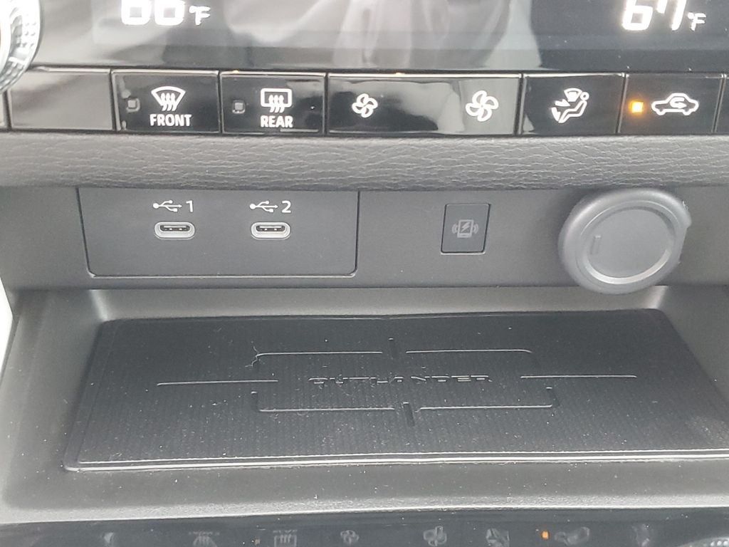 2026 Mitsubishi Outlander SE