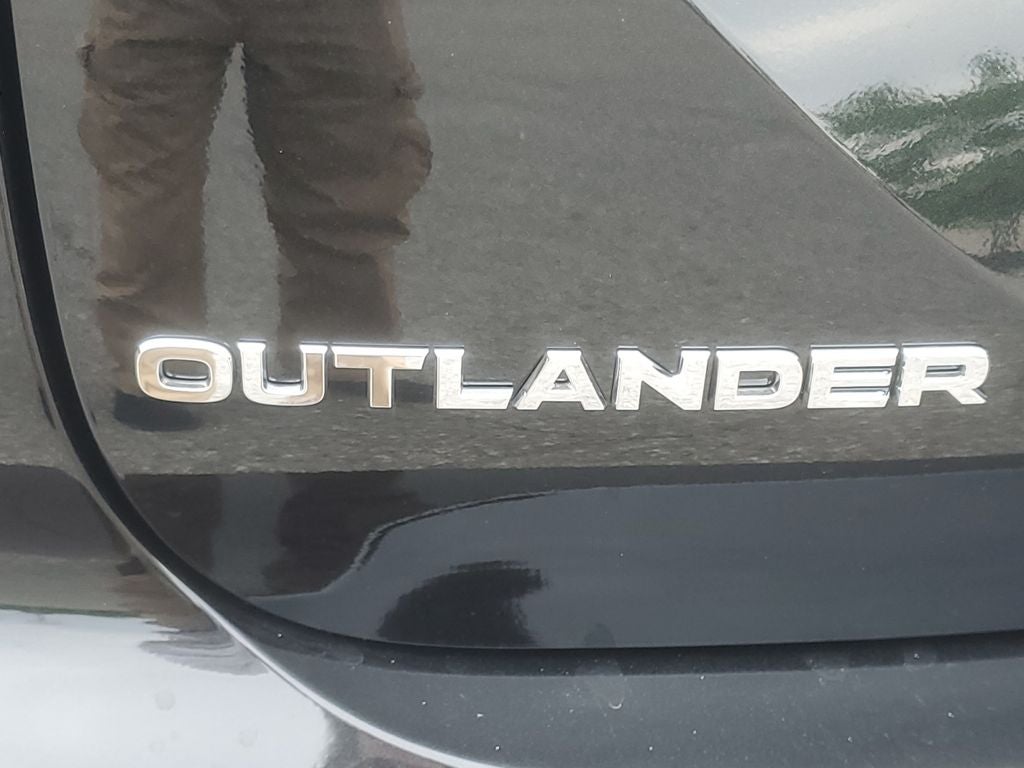 2026 Mitsubishi Outlander SE