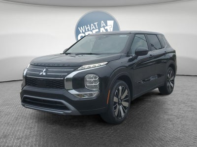 2026 Mitsubishi Outlander SE