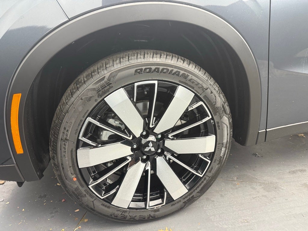 2025 Mitsubishi Outlander SEL