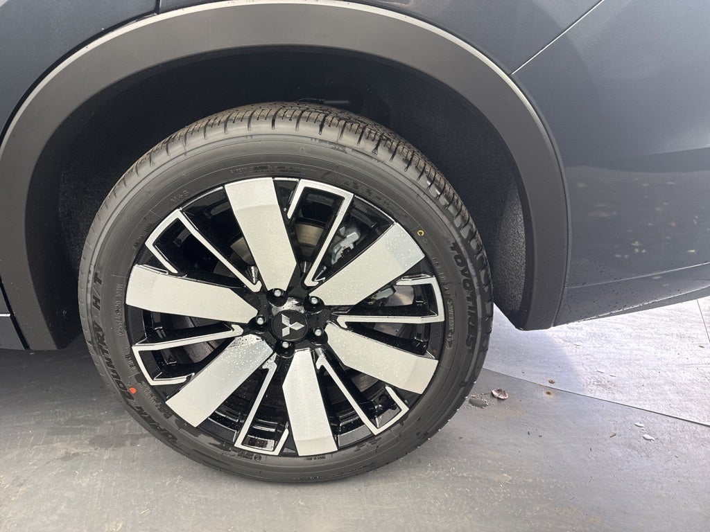 2025 Mitsubishi Outlander SEL