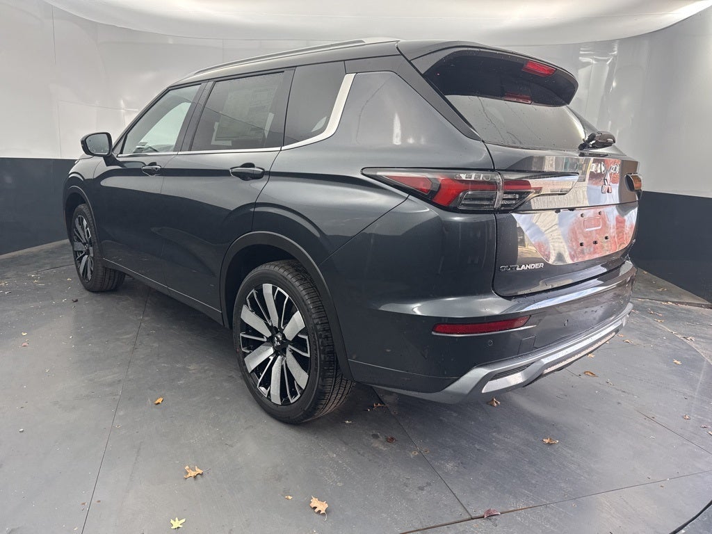 2025 Mitsubishi Outlander SEL