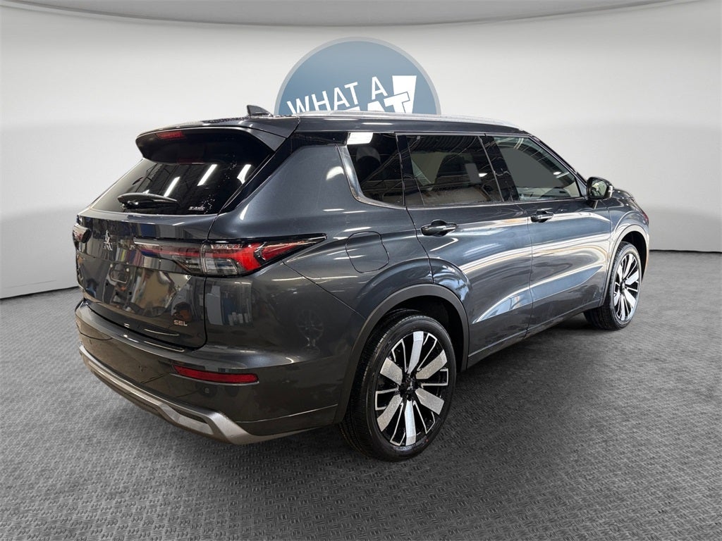 2025 Mitsubishi Outlander SEL
