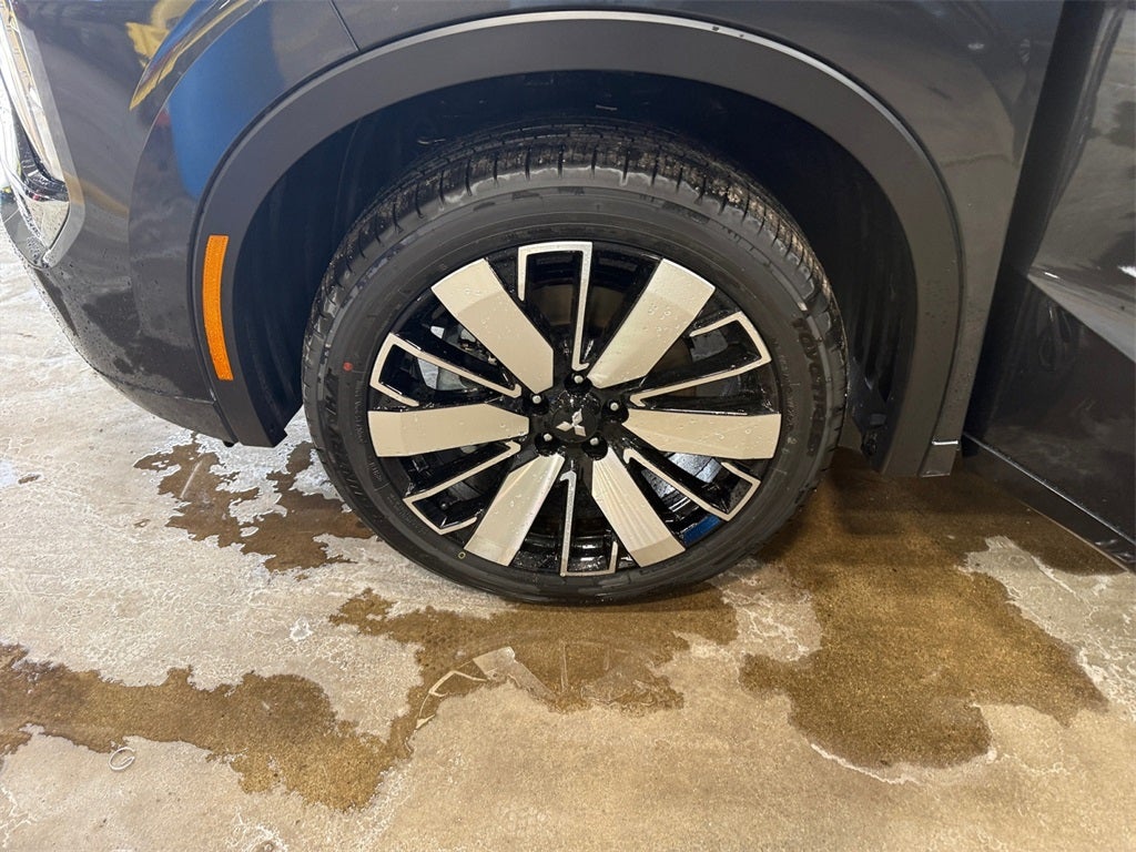 2025 Mitsubishi Outlander SEL