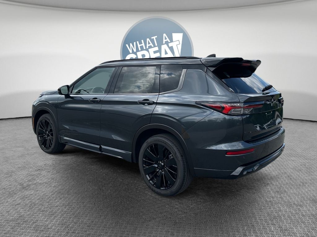 2026 Mitsubishi Outlander Black Edition