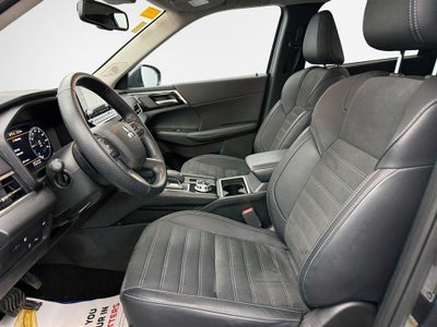 2024 Mitsubishi Outlander PHEV SE