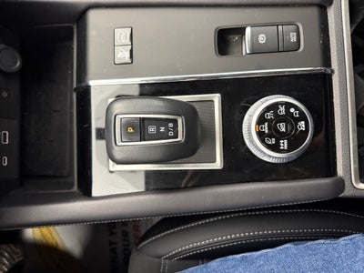 2024 Mitsubishi Outlander PHEV SE