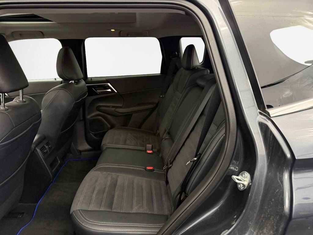 2024 Mitsubishi Outlander PHEV SE