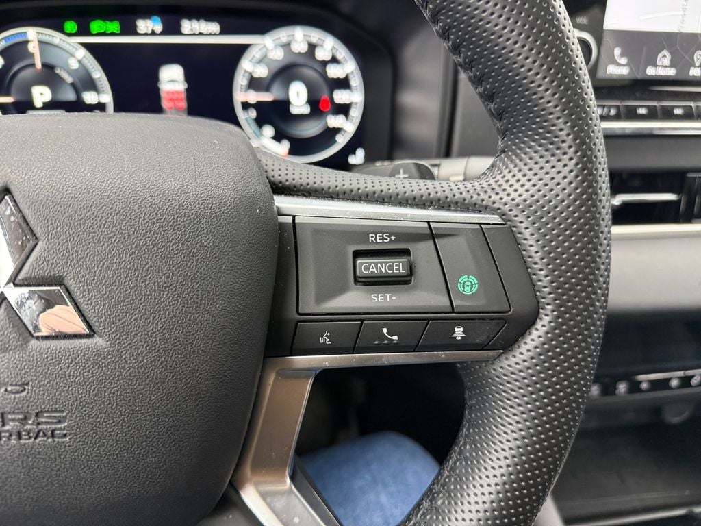 2024 Mitsubishi Outlander PHEV SE