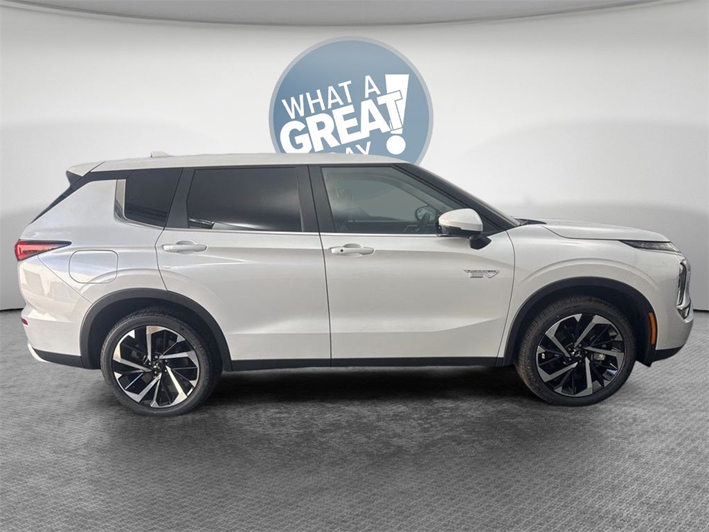2025 Mitsubishi Outlander PHEV SE