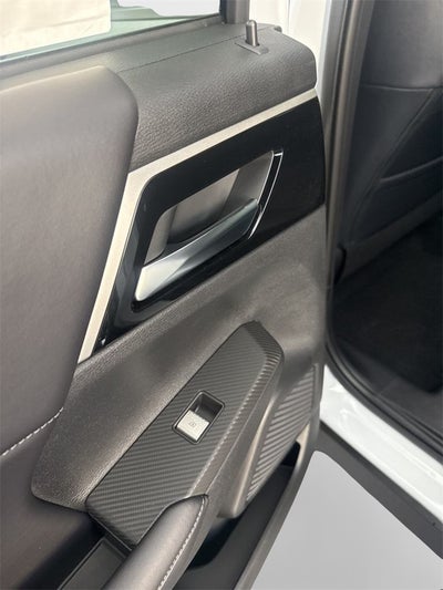 2025 Mitsubishi Outlander PHEV SE