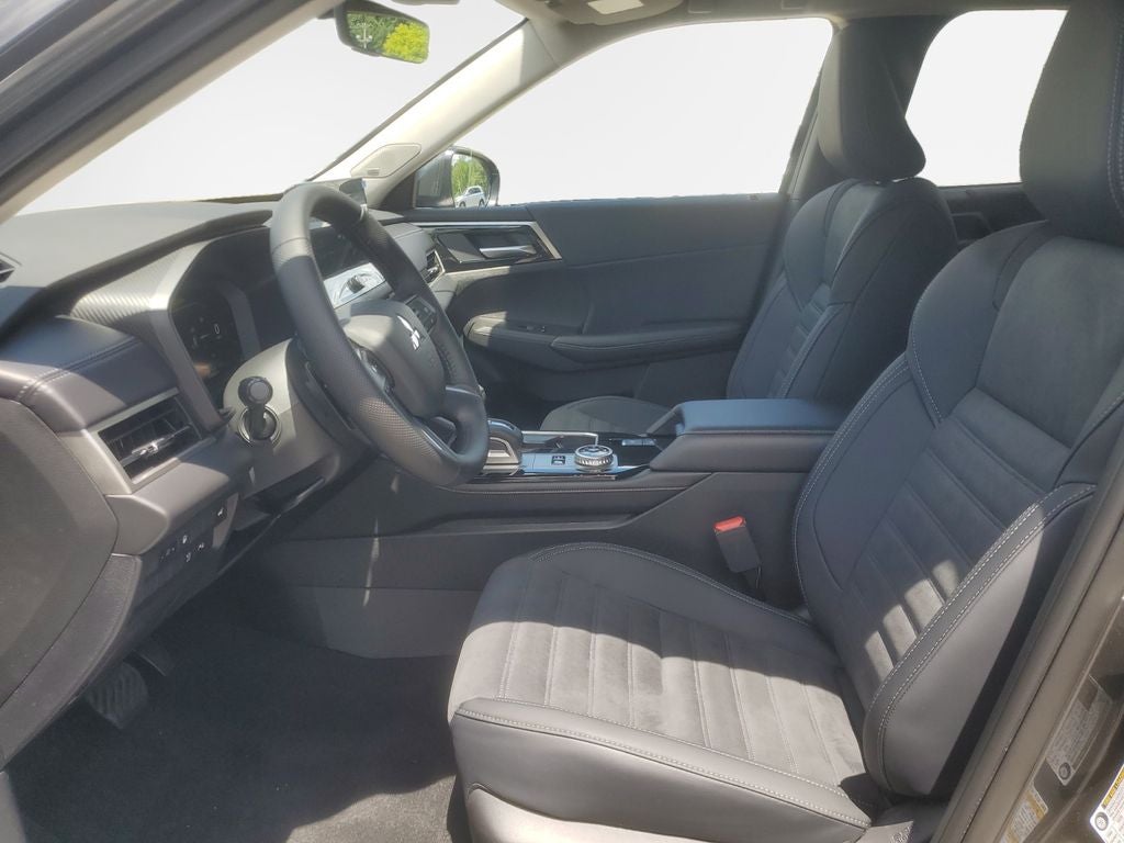 2026 Mitsubishi Outlander PHEV SE