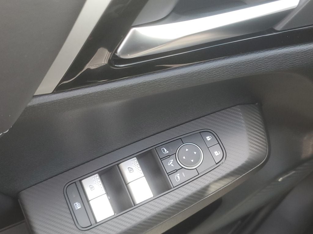 2026 Mitsubishi Outlander PHEV SE