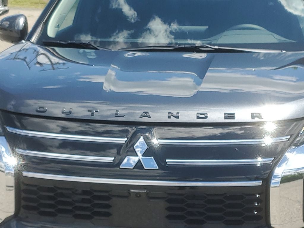 2026 Mitsubishi Outlander PHEV SE