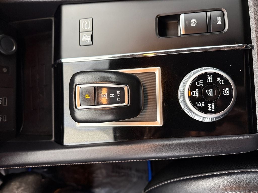 2025 Mitsubishi Outlander PHEV SE