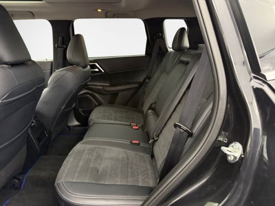 2025 Mitsubishi Outlander PHEV SE