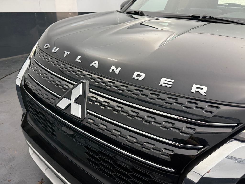 2025 Mitsubishi Outlander PHEV SE