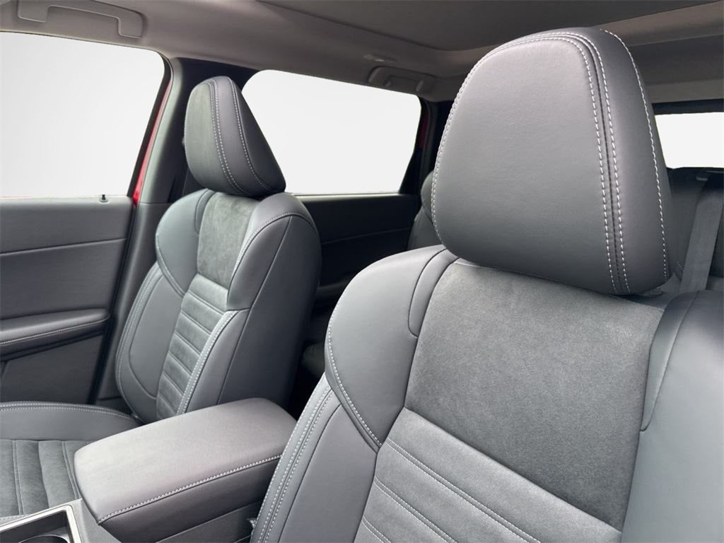 2025 Mitsubishi Outlander PHEV SE