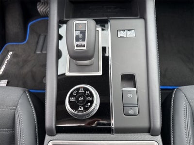 2025 Mitsubishi Outlander PHEV SE