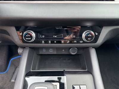 2025 Mitsubishi Outlander PHEV SE