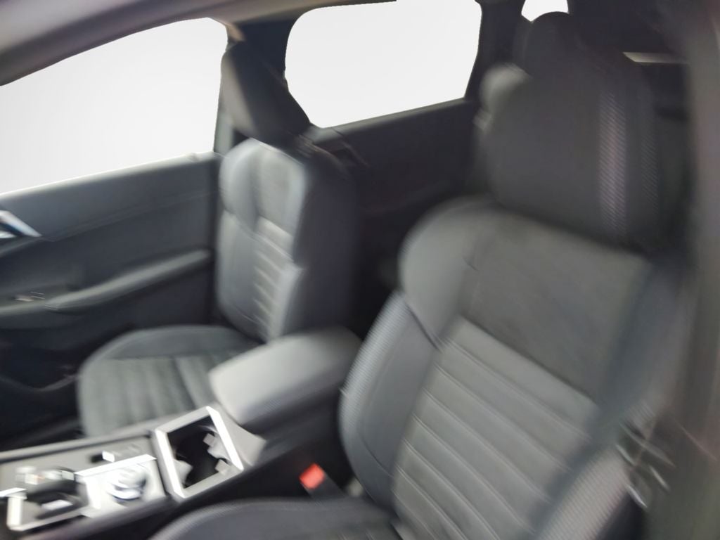 2025 Mitsubishi Outlander PHEV SE