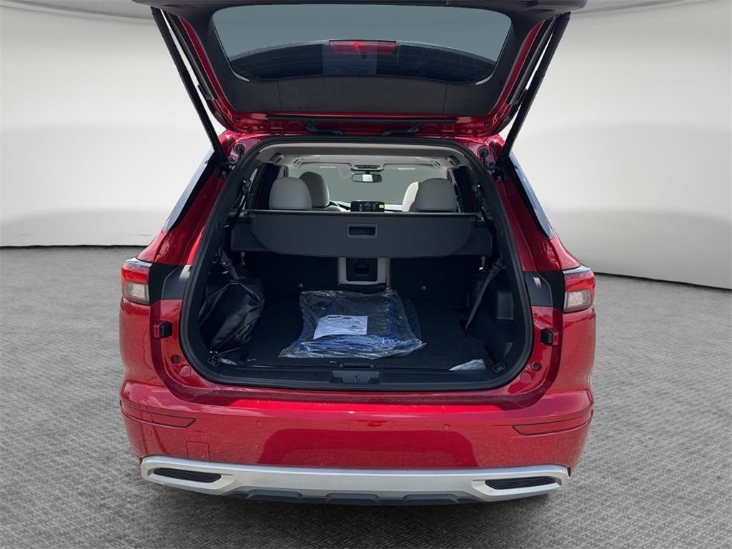 2025 Mitsubishi Outlander PHEV SEL