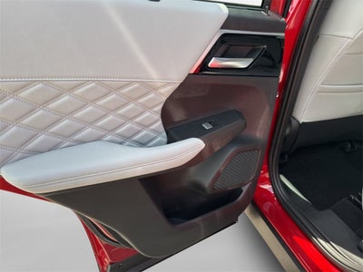 2025 Mitsubishi Outlander PHEV SEL